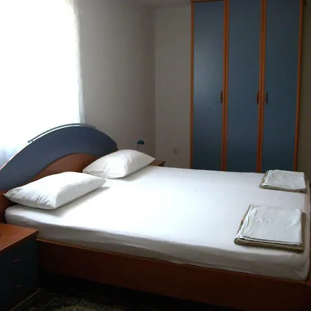 Apartman Erak Martin